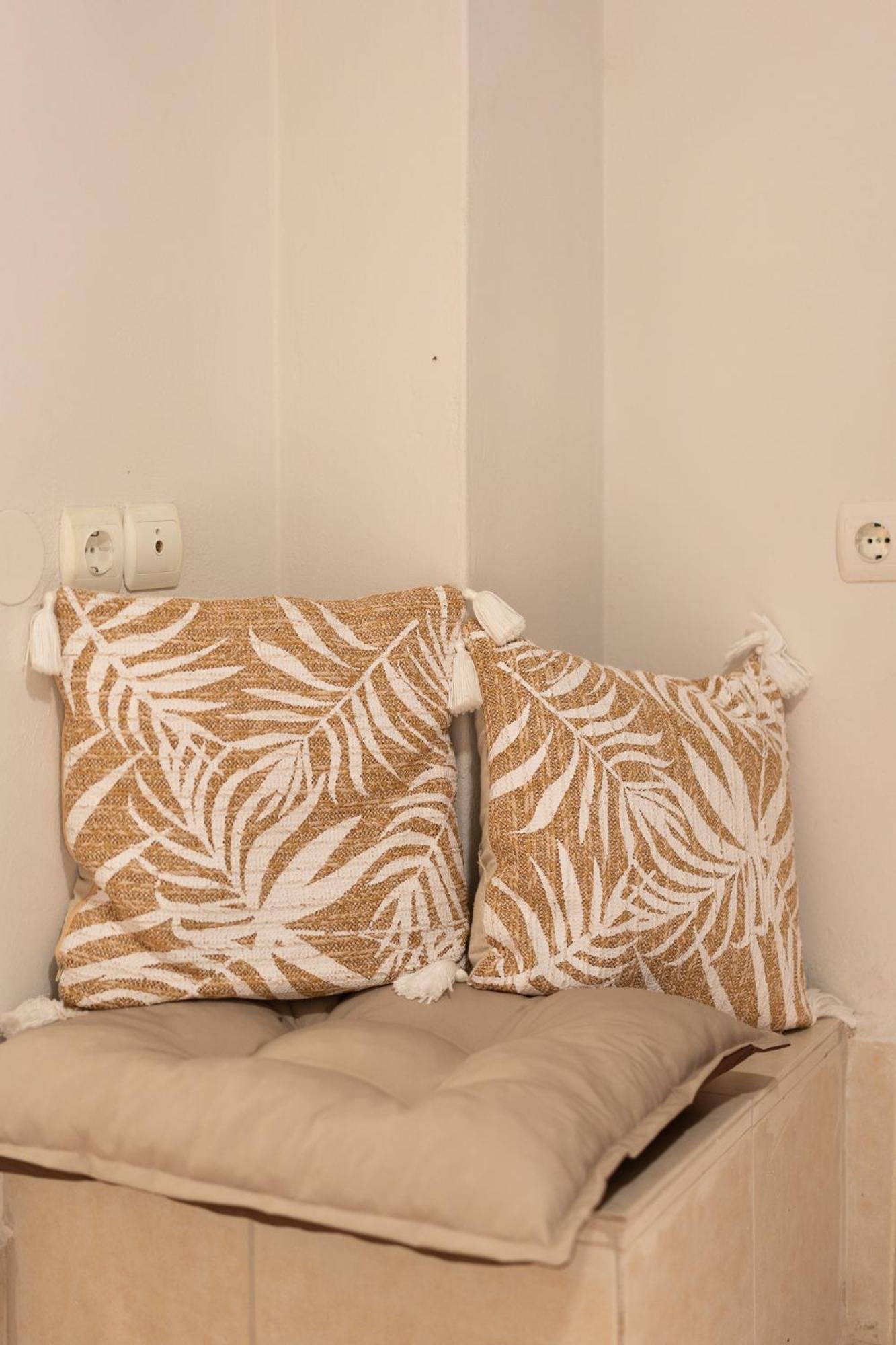 Jasmine House By Panagia Of Petra Apartment Exterior foto